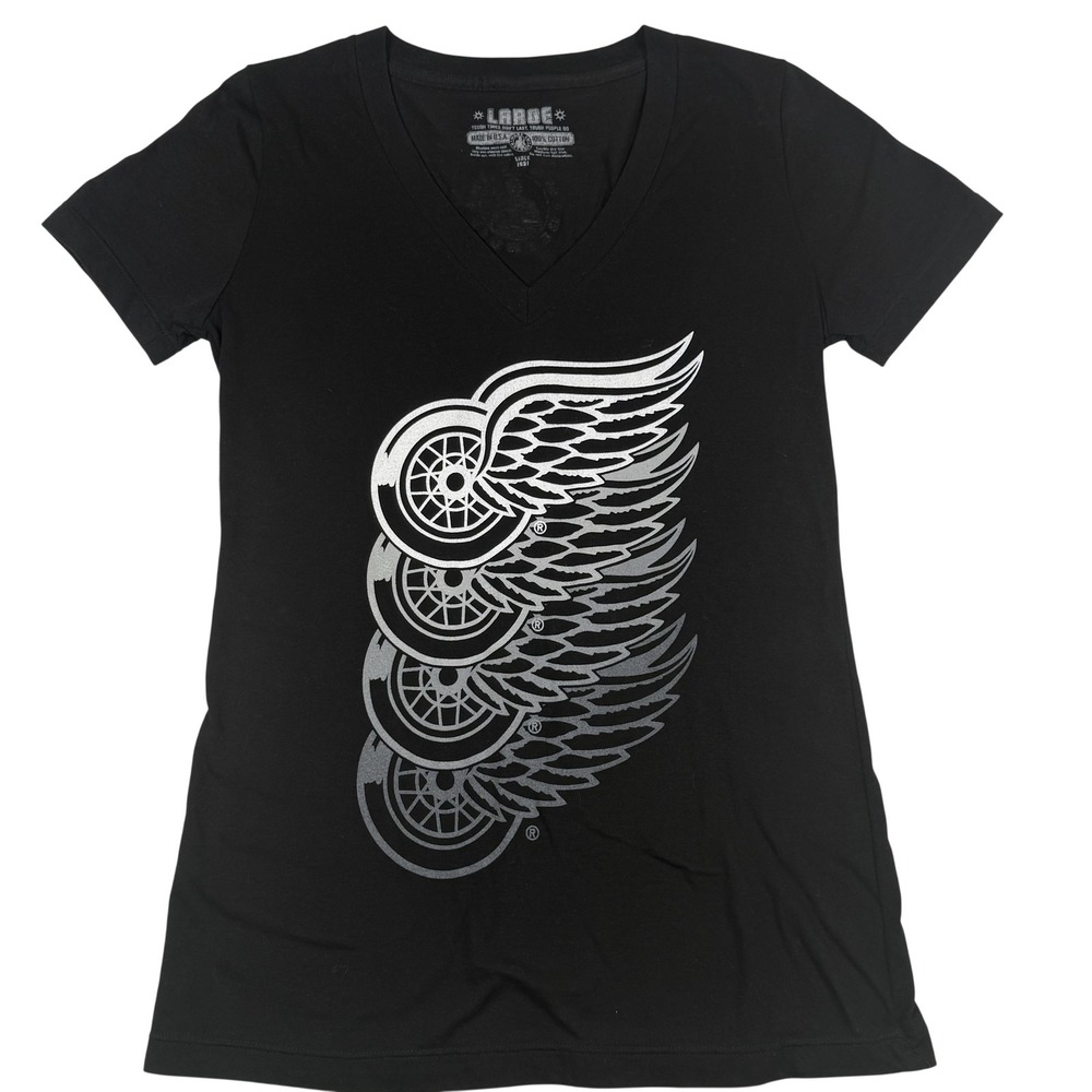 Detroit Red Wings Shirt Womens Large Black NHL Hockey V Neck Made In Detroit USA